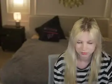 Chaturbate Sex Cam of kira0541