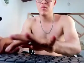 Chaturbate Watch Live Sex Cams of carlos_brinez