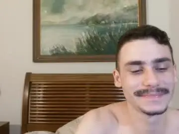 Chaturbate Live Sex Cam of hungcaique