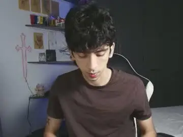 Chaturbate Free Live Porn of vittorio_cerati