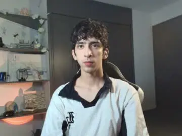 Chaturbate Best live sex cam show of vittorio_cerati