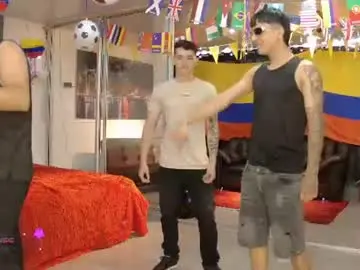 Chaturbate Free Porn Cam of boysgang_sex