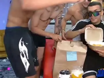 Chaturbate Live Sex Cam of boysgang_sex