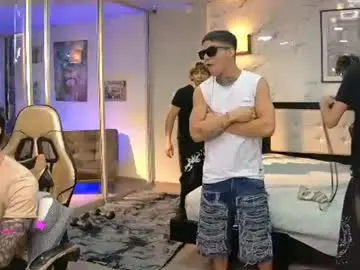 Chaturbate Live Sex Cam of boysgang_sex