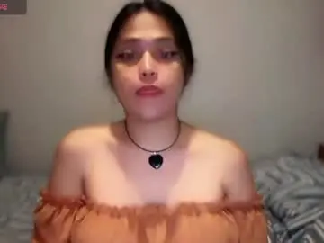 Chaturbate Live Sex Cam of gwynmylove