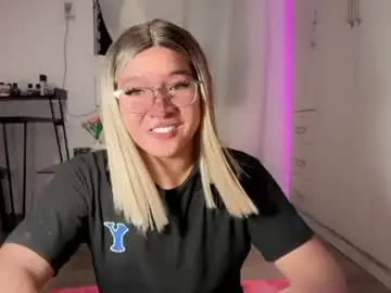 Chaturbate Sex Cam of krezikeed