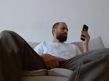 Chaturbate Live Porn of themonarchgoat