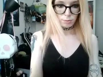Chaturbate Free Porn Cam of graveyard_baby_97