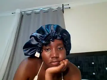 Chaturbate Live Sex Cam of sexxy_thick_ebony