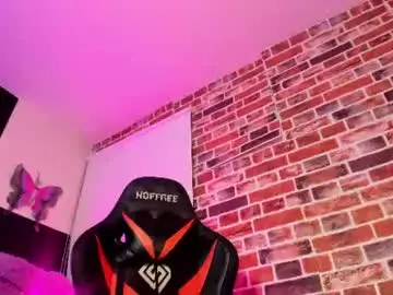 Chaturbate Free Porn Cam of aleja_hill