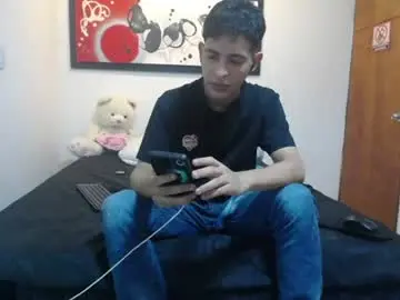 Chaturbate Sex Cam of andrescoll25