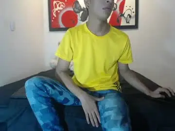 Chaturbate Free Porn Cam of andrescoll25