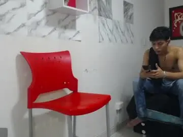 Chaturbate Adult Video Chat of andrescoll25