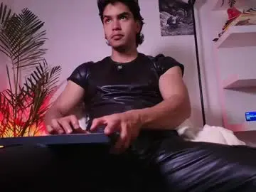 Chaturbate Watch Live Sex Cams of andypalmerr
