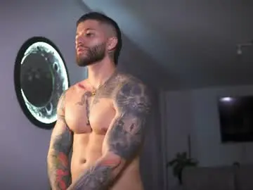 Chaturbate Live Sex Cam of frankfarrellx