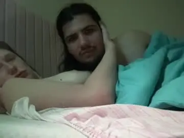 Chaturbate Sex Cam of newtothis21and35