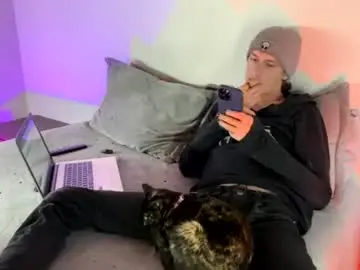Chaturbate Sex Cam of dan_yagami