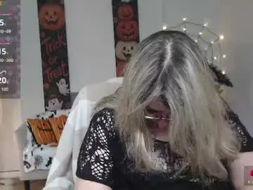 Chaturbate Live Sex Cam of helenenigma