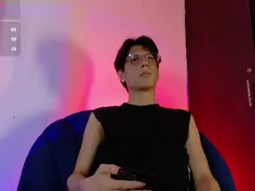 Chaturbate Live Sex Cam of lui_x_dust