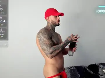 Chaturbate Live Sex Cam of mike_belle