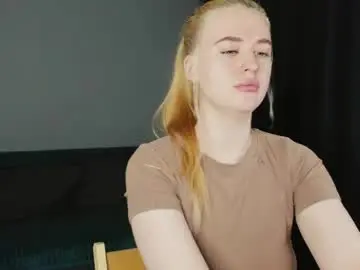 Chaturbate Watch Live Sex Cams of robert_lisa