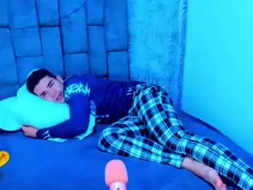 Chaturbate Live Porn of darell_theseo18