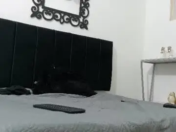 Chaturbate Adult Webcam of santhiago_jonnes_