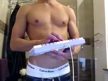 Chaturbate Live Sex Cam of athleticloganx