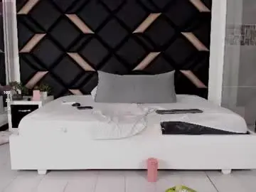 Chaturbate Live Sex Cam of melisakovacs