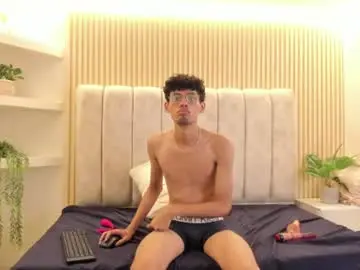 Chaturbate Best live sex cam show of ethan_kay