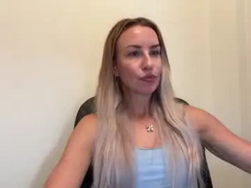 Chaturbate Sex Chat of nyxelia_