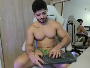 Chaturbate Live Sex Cam of thiago_moretti