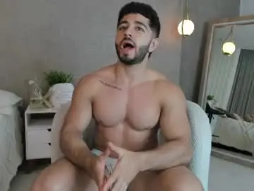 Chaturbate Best live sex cam show of thiago_moretti