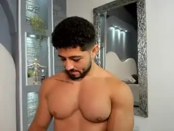 Chaturbate Live Porn of thiago_moretti