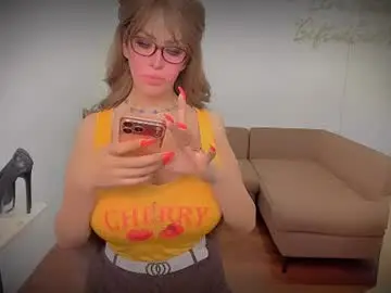 Chaturbate Live Sex Cam of giftedgirl4u