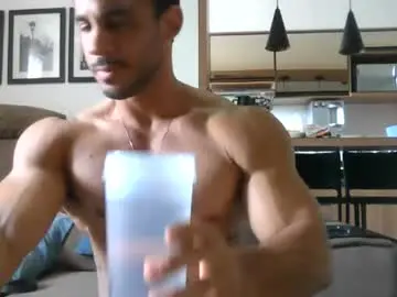 Chaturbate Live Sex Cam of latino_rodri