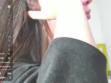 Chaturbate Sex Chat of rousee_yarelds