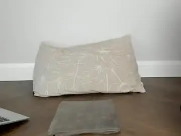 Chaturbate Live Sex Cam of bigtroublelittlechina