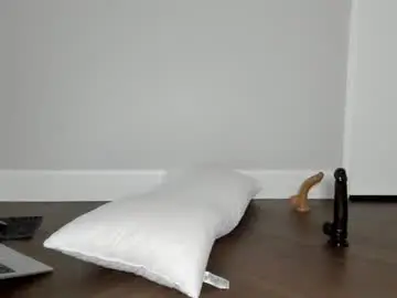 Chaturbate Live Sex Cam of bigtroublelittlechina