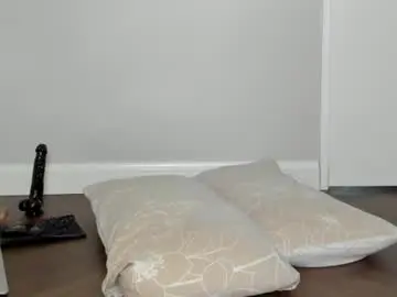 Chaturbate Sex Cam of bigtroublelittlechina