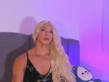 Chaturbate Live Sex Cam of isa_lancaster