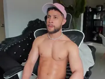 Chaturbate Live Porn of paul_reyborg