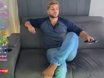 Chaturbate Free Porn Cam of apolo_strange
