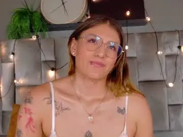 Chaturbate Live Sex Cam of liaamoretti__