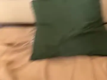 Chaturbate Sex Cam of lily_spark_