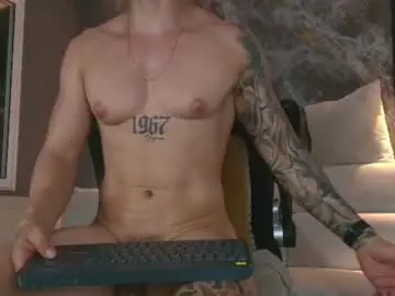 Chaturbate Adult Webcam of camiloalvarezzz3