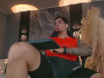 Chaturbate Live Sex of camiloalvarezzz3