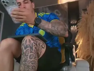 Chaturbate Watch Live Sex Cams of camiloalvarezzz3