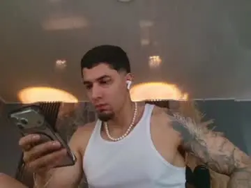 Chaturbate Adult Video Chat of camiloalvarezzz3