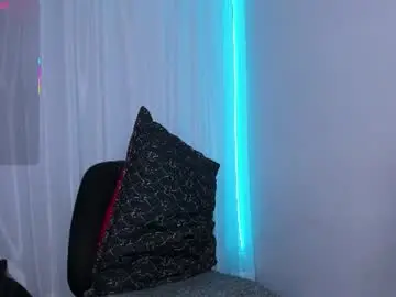 Chaturbate Free Porn Cam of emily_clarkeee